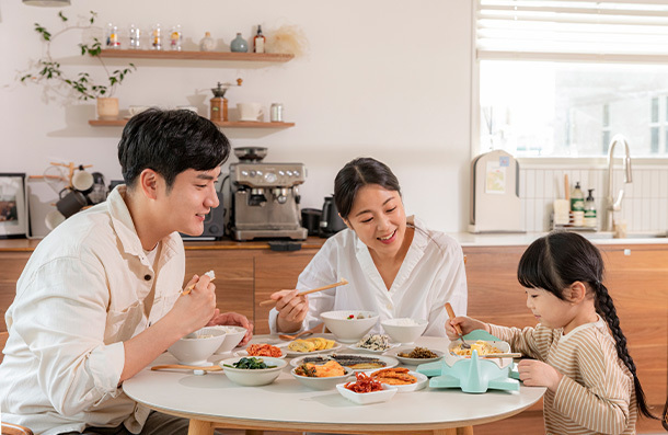 <b>균형 잡힌 식단</b>